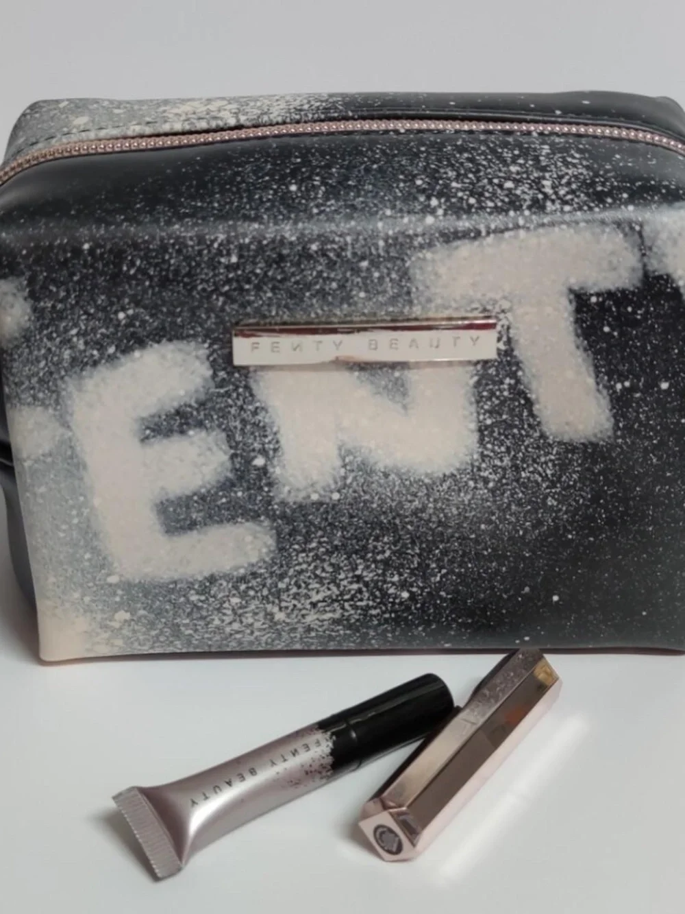 Brand New!!! Fenty Beauty 2 pc Eye and Lip set with makeup bag